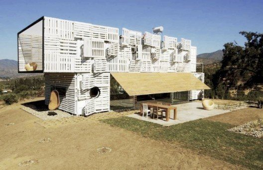 Infiniskis Manifesto shipping container house Infiniskis Manifesto shipping container house