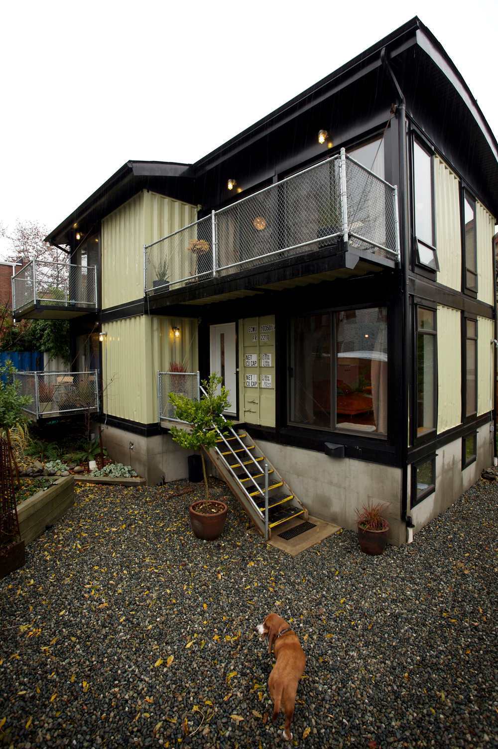 Zigloo Domestique shipping container house 3 Zigloo Domestique shipping container house 3